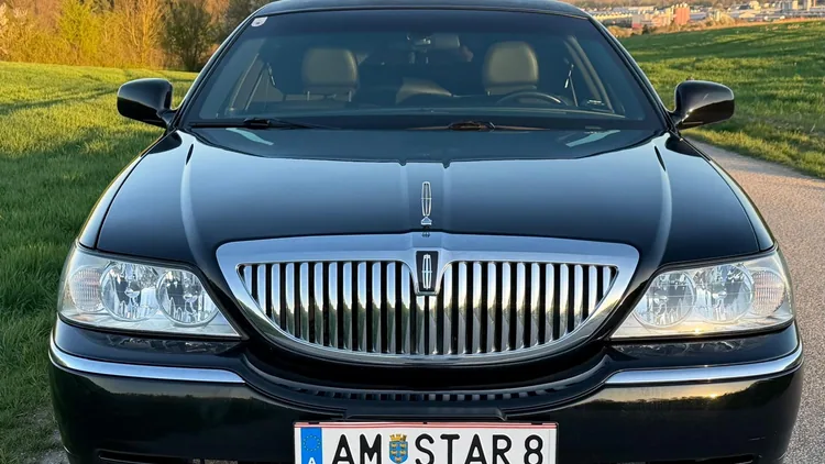 Black Star Stretchlimousine mieten Wien – schwarze Luxuslimousine für VIP-Events