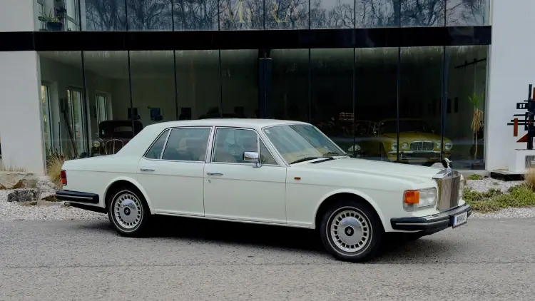 Luxuriöser Rolls-Royce Silver Spirit von 1989 für besondere Anlässe