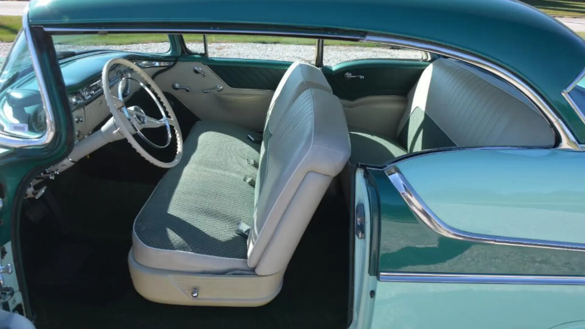 Oldtimer mieten aus den 50er Jahren, Hochzeitsauto mieten, Hochzeitsauto Brautauto, Oldsmobile für Hochzeitstransfer, Hochzeitstransfer mieten